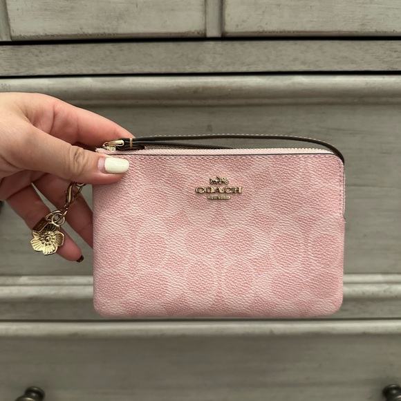 Coach Handbags - NWT Coach CEF72 Corner Zip Wristlet Signature Canvas with Charm Gold Powder